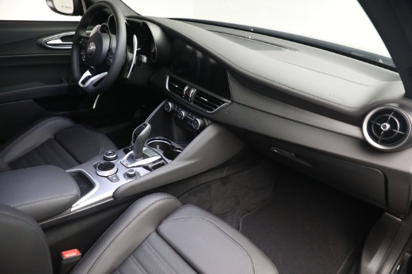 New 2022 Alfa Romeo Giulia Veloce for sale Sold at Alfa Romeo of Westport in Westport CT 06880 13
