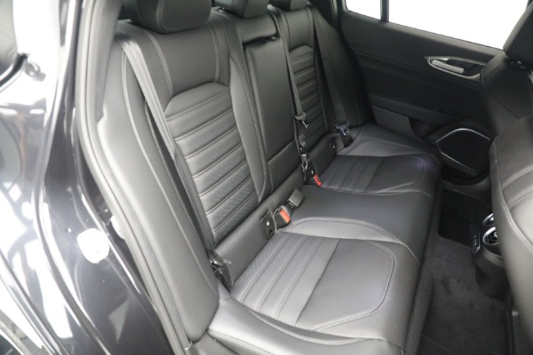 New 2022 Alfa Romeo Giulia Veloce for sale Sold at Alfa Romeo of Westport in Westport CT 06880 17