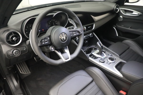 New 2022 Alfa Romeo Giulia Veloce for sale Sold at Alfa Romeo of Westport in Westport CT 06880 18