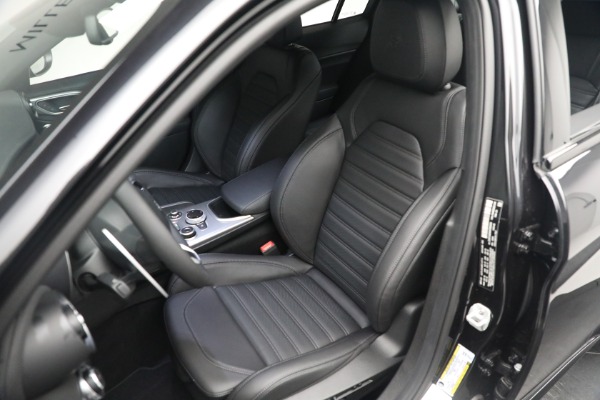 New 2022 Alfa Romeo Giulia Veloce for sale Sold at Alfa Romeo of Westport in Westport CT 06880 20