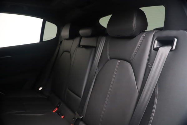 New 2022 Alfa Romeo Stelvio Ti for sale $47,800 at Alfa Romeo of Westport in Westport CT 06880 18