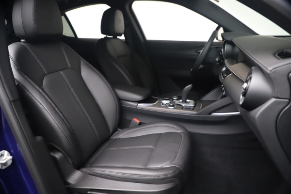 New 2022 Alfa Romeo Stelvio Ti for sale $47,800 at Alfa Romeo of Westport in Westport CT 06880 23