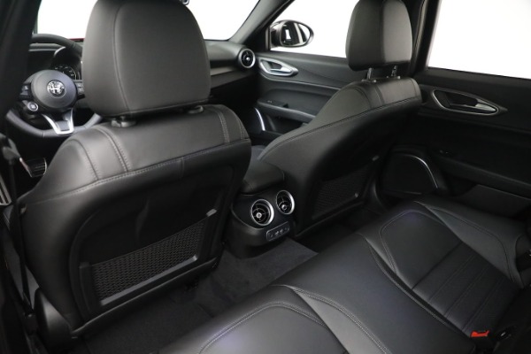 Used 2022 Alfa Romeo Giulia Veloce for sale $29,900 at Alfa Romeo of Westport in Westport CT 06880 19