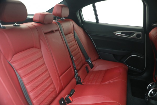Used 2022 Alfa Romeo Giulia Veloce for sale Sold at Alfa Romeo of Westport in Westport CT 06880 20