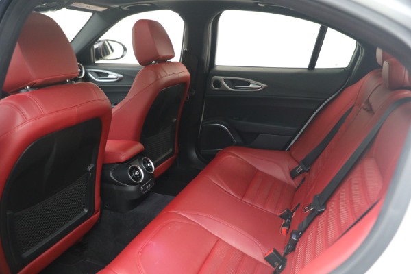 Used 2022 Alfa Romeo Giulia Veloce for sale Sold at Alfa Romeo of Westport in Westport CT 06880 21