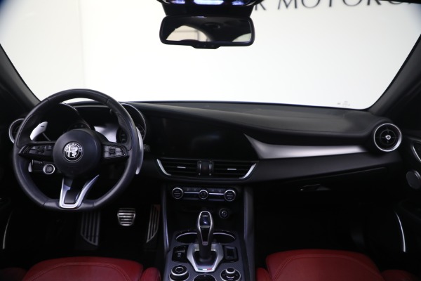 Used 2022 Alfa Romeo Giulia Veloce for sale Sold at Alfa Romeo of Westport in Westport CT 06880 23