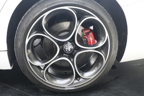 Used 2022 Alfa Romeo Giulia Veloce for sale Sold at Alfa Romeo of Westport in Westport CT 06880 25