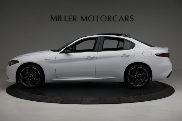New 2022 Alfa Romeo Giulia Veloce for sale $55,160 at Alfa Romeo of Westport in Westport CT 06880 3