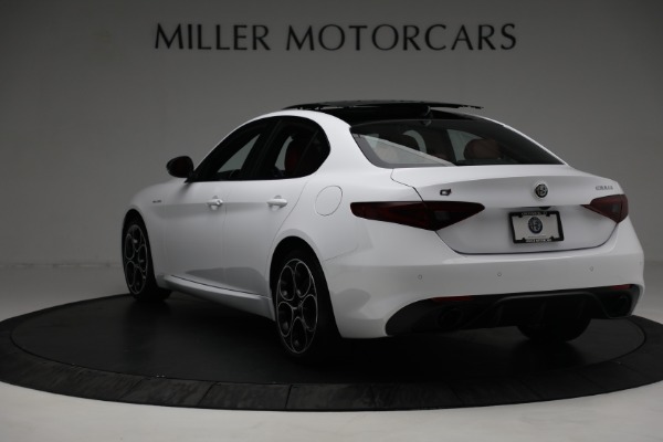 New 2022 Alfa Romeo Giulia Veloce for sale Sold at Alfa Romeo of Westport in Westport CT 06880 5