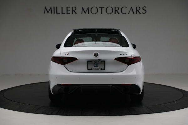 New 2022 Alfa Romeo Giulia Veloce for sale $55,160 at Alfa Romeo of Westport in Westport CT 06880 6