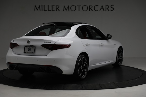 New 2022 Alfa Romeo Giulia Veloce for sale $55,160 at Alfa Romeo of Westport in Westport CT 06880 7