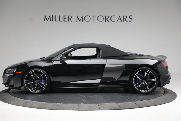 Used 2022 Audi R8 5.2 quattro V10 perform. Spyder for sale Call for price at Alfa Romeo of Westport in Westport CT 06880 14