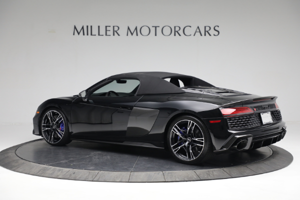 Used 2022 Audi R8 5.2 quattro V10 perform. Spyder for sale Call for price at Alfa Romeo of Westport in Westport CT 06880 15