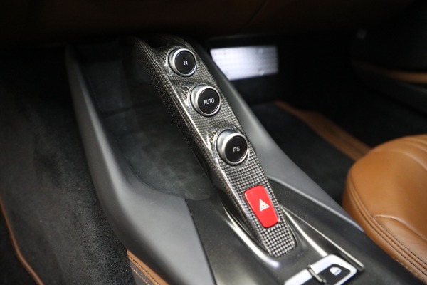 Used 2019 Ferrari 812 Superfast for sale $432,900 at Alfa Romeo of Westport in Westport CT 06880 19