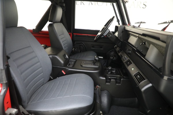 Used 1997 Land Rover Defender 90 for sale Sold at Alfa Romeo of Westport in Westport CT 06880 16
