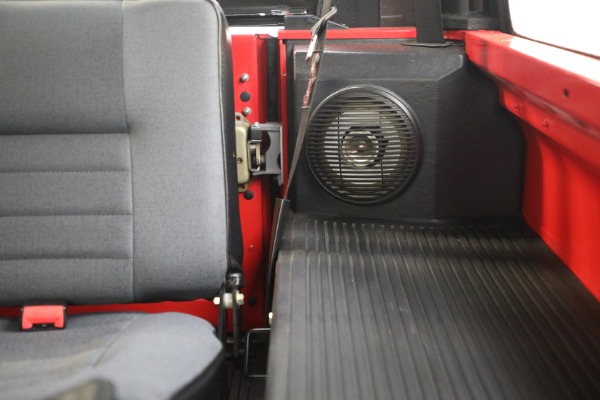 Used 1997 Land Rover Defender 90 for sale Sold at Alfa Romeo of Westport in Westport CT 06880 27