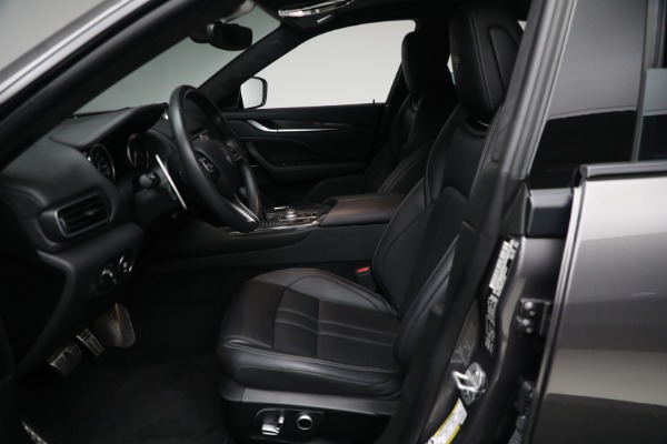 Used 2022 Maserati Levante Modena for sale $53,900 at Alfa Romeo of Westport in Westport CT 06880 13
