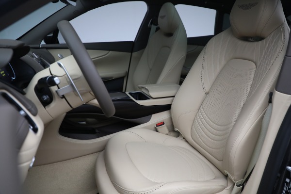 New 2022 Aston Martin DBX for sale $227,646 at Alfa Romeo of Westport in Westport CT 06880 14