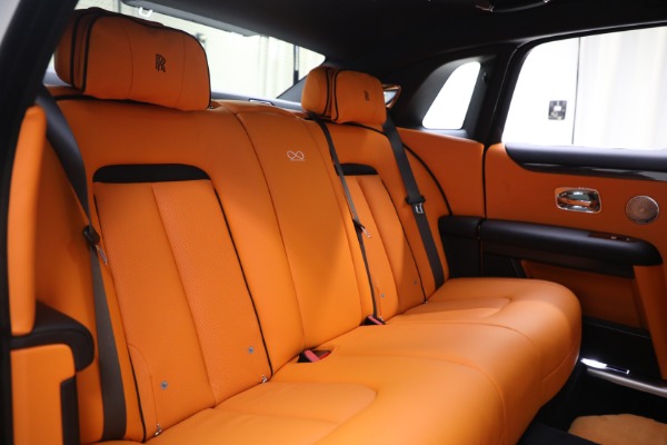 Used 2022 Rolls-Royce Ghost Black Badge for sale $394,895 at Alfa Romeo of Westport in Westport CT 06880 24