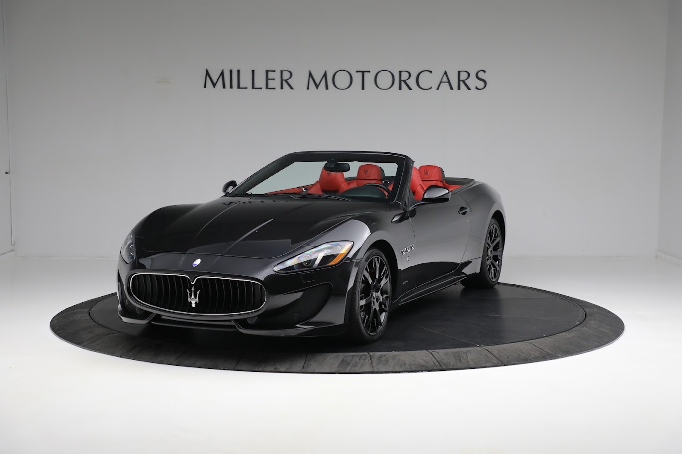 Used 2014 Maserati GranTurismo for sale $79,900 at Alfa Romeo of Westport in Westport CT 06880 1