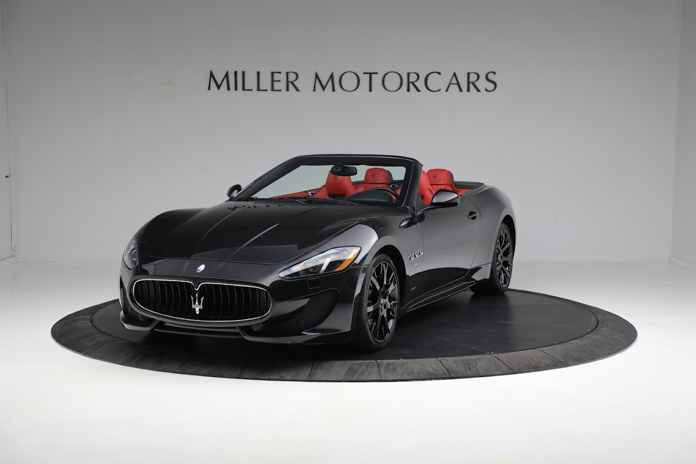 Used 2014 Maserati GranTurismo for sale Sold at Alfa Romeo of Westport in Westport CT 06880 1