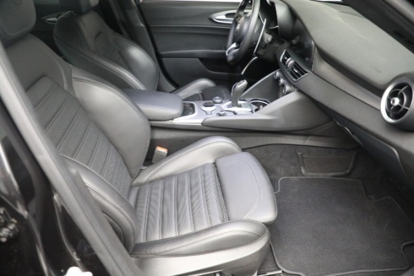 Used 2021 Alfa Romeo Giulia Ti Sport for sale $39,900 at Alfa Romeo of Westport in Westport CT 06880 14
