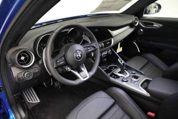 New 2022 Alfa Romeo Giulia Veloce for sale $55,220 at Alfa Romeo of Westport in Westport CT 06880 13