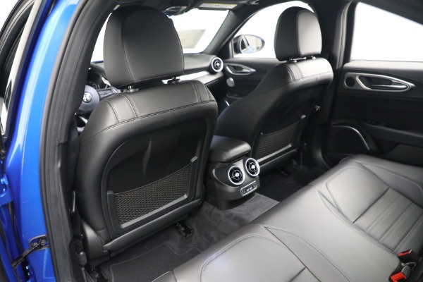 New 2022 Alfa Romeo Giulia Veloce for sale $55,220 at Alfa Romeo of Westport in Westport CT 06880 17