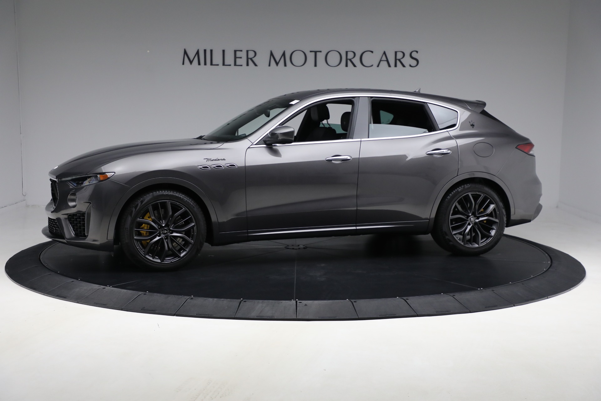 Used 2022 Maserati Levante Modena for sale $39,995 at Alfa Romeo of Westport in Westport CT 06880 1