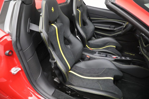 Used 2021 Ferrari F8 Spider for sale $509,900 at Alfa Romeo of Westport in Westport CT 06880 24