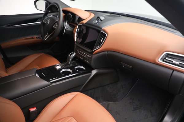 New 2022 Maserati Ghibli Modena Q4 for sale $99,755 at Alfa Romeo of Westport in Westport CT 06880 18