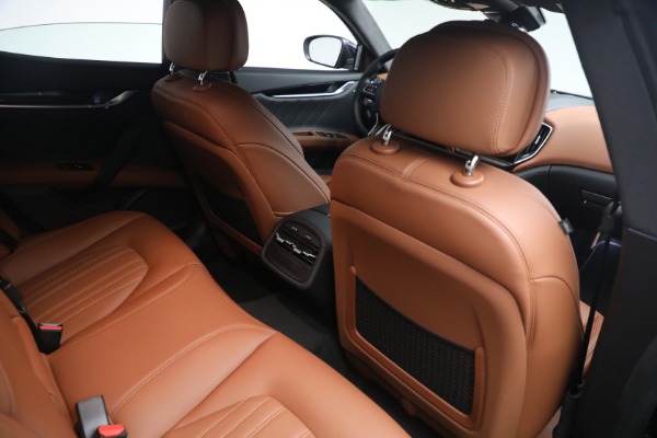 New 2022 Maserati Ghibli Modena Q4 for sale $99,755 at Alfa Romeo of Westport in Westport CT 06880 21