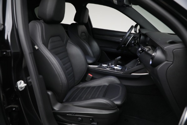 Used 2022 Alfa Romeo Stelvio Quadrifoglio for sale Sold at Alfa Romeo of Westport in Westport CT 06880 16