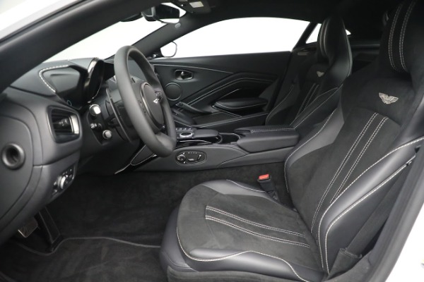 New 2022 Aston Martin Vantage Coupe for sale $185,716 at Alfa Romeo of Westport in Westport CT 06880 14