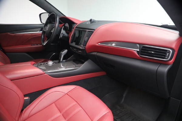 Used 2022 Maserati Levante Modena for sale $41,900 at Alfa Romeo of Westport in Westport CT 06880 14