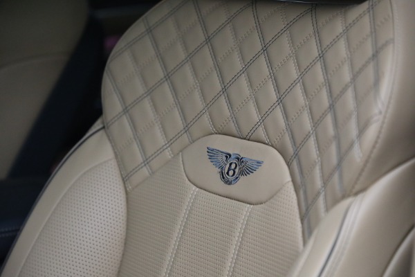Used 2022 Bentley Bentayga V8 First Edition for sale Sold at Alfa Romeo of Westport in Westport CT 06880 22