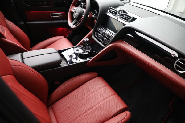 New 2022 Bentley Bentayga V8 for sale Call for price at Alfa Romeo of Westport in Westport CT 06880 16