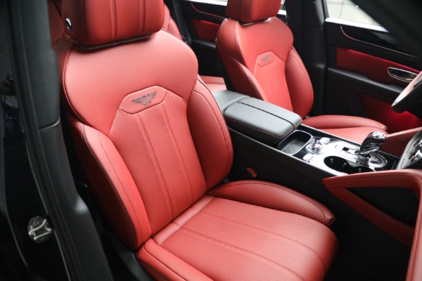 New 2022 Bentley Bentayga V8 for sale Call for price at Alfa Romeo of Westport in Westport CT 06880 18