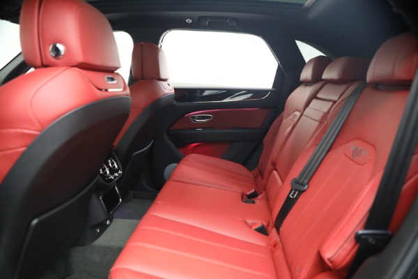 Used 2022 Bentley Bentayga V8 for sale $139,900 at Alfa Romeo of Westport in Westport CT 06880 23