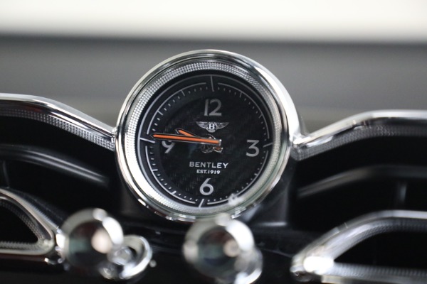 Used 2022 Bentley Bentayga V8 for sale $139,900 at Alfa Romeo of Westport in Westport CT 06880 25