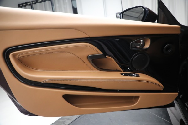 Used 2019 Aston Martin DBS Superleggera for sale $289,900 at Alfa Romeo of Westport in Westport CT 06880 14