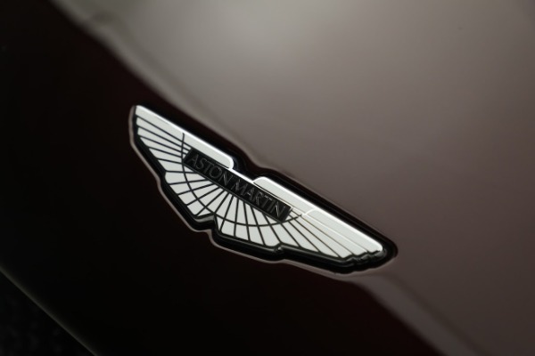 Used 2019 Aston Martin DBS Superleggera for sale $289,900 at Alfa Romeo of Westport in Westport CT 06880 21