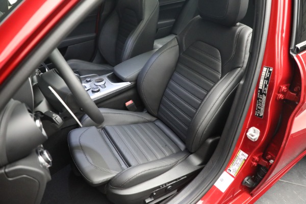 New 2023 Alfa Romeo Giulia Veloce for sale Sold at Alfa Romeo of Westport in Westport CT 06880 18