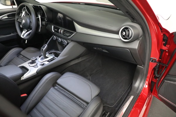 New 2023 Alfa Romeo Giulia Veloce for sale Sold at Alfa Romeo of Westport in Westport CT 06880 27