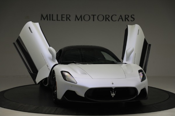 Used 2022 Maserati MC20 for sale Sold at Alfa Romeo of Westport in Westport CT 06880 22