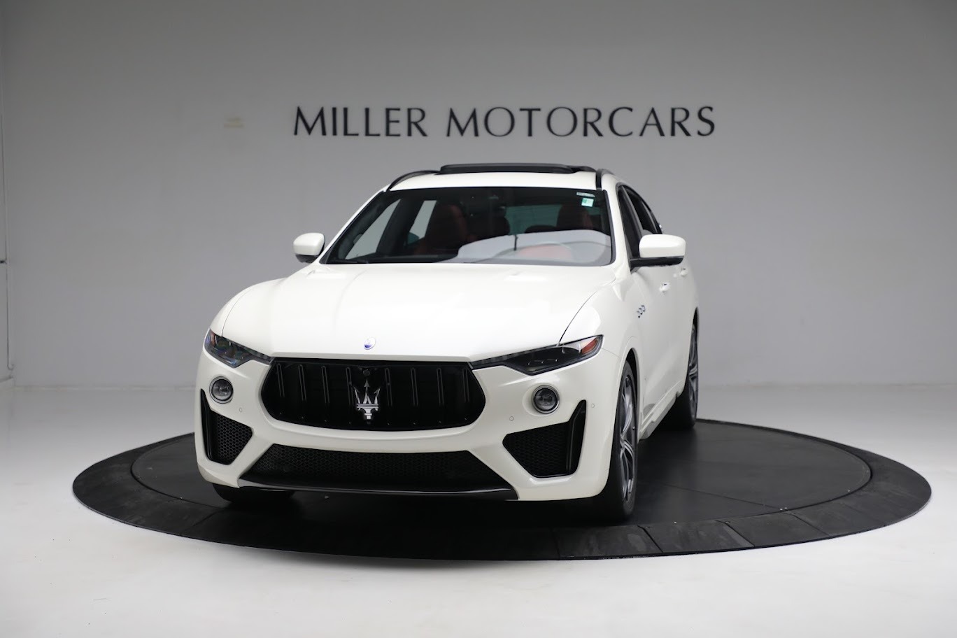Used 2019 Maserati Levante TROFEO for sale $109,900 at Alfa Romeo of Westport in Westport CT 06880 1