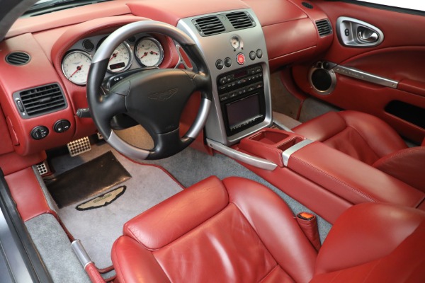 Used 2003 Aston Martin V12 Vanquish for sale $99,900 at Alfa Romeo of Westport in Westport CT 06880 16