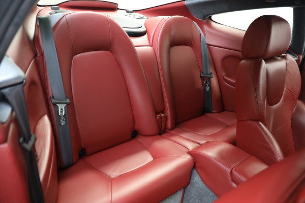 Used 2003 Aston Martin V12 Vanquish for sale $99,900 at Alfa Romeo of Westport in Westport CT 06880 21