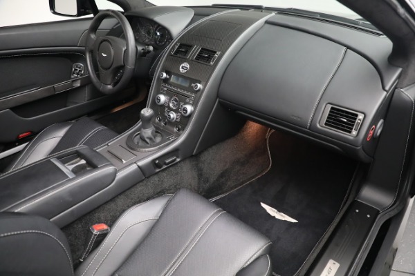 Used 2015 Aston Martin V8 Vantage GT Roadster for sale $109,900 at Alfa Romeo of Westport in Westport CT 06880 27
