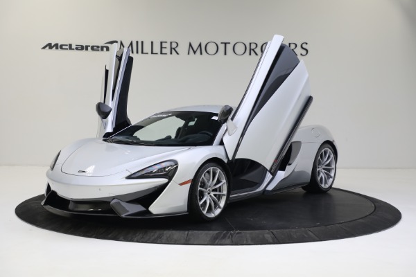 Used 2019 McLaren 570S for sale Sold at Alfa Romeo of Westport in Westport CT 06880 11